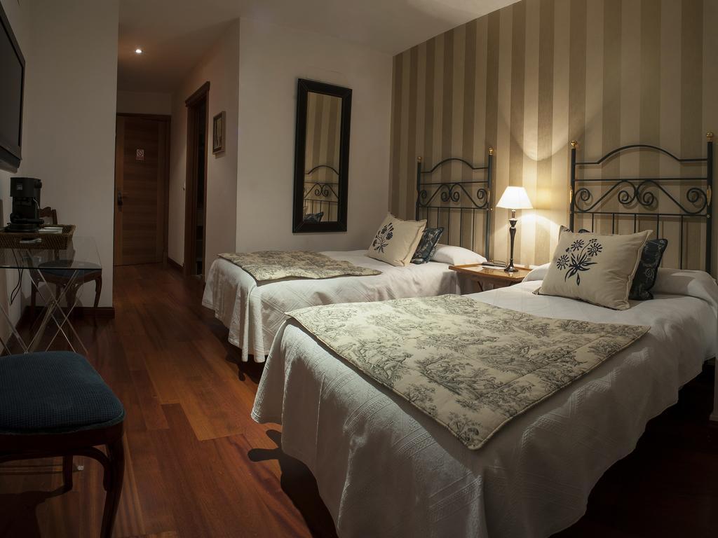 Ch Hostal Victoria Куэнка Экстерьер фото