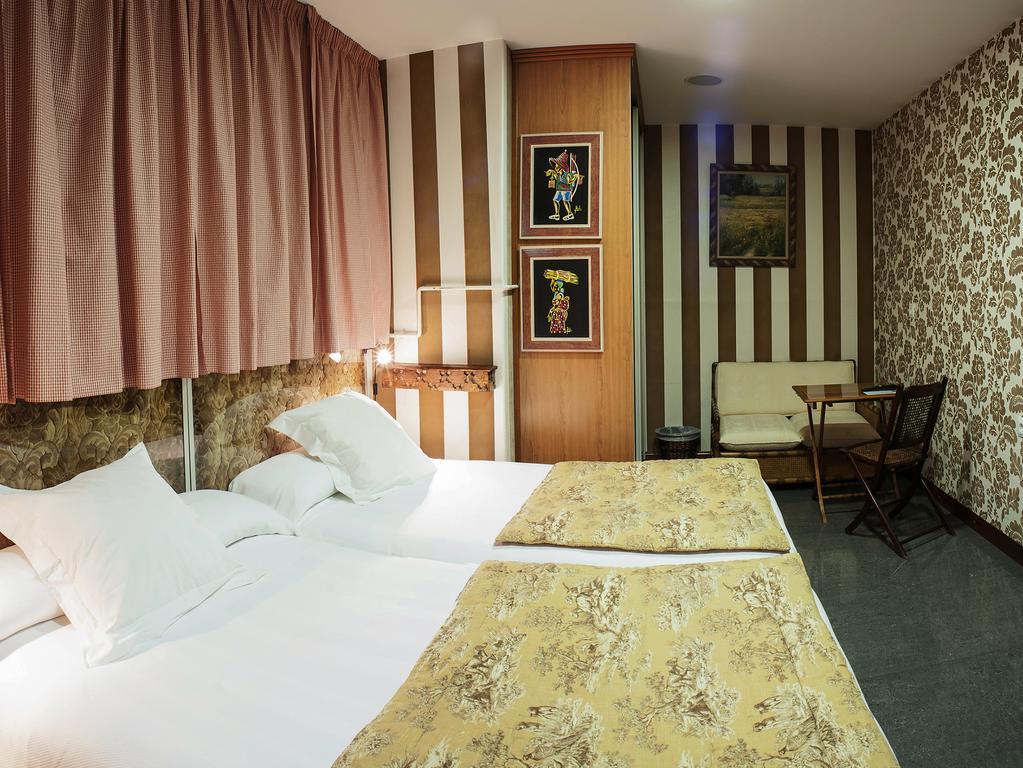 Ch Hostal Victoria Куэнка Экстерьер фото