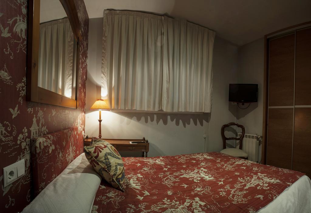Ch Hostal Victoria Куэнка Экстерьер фото